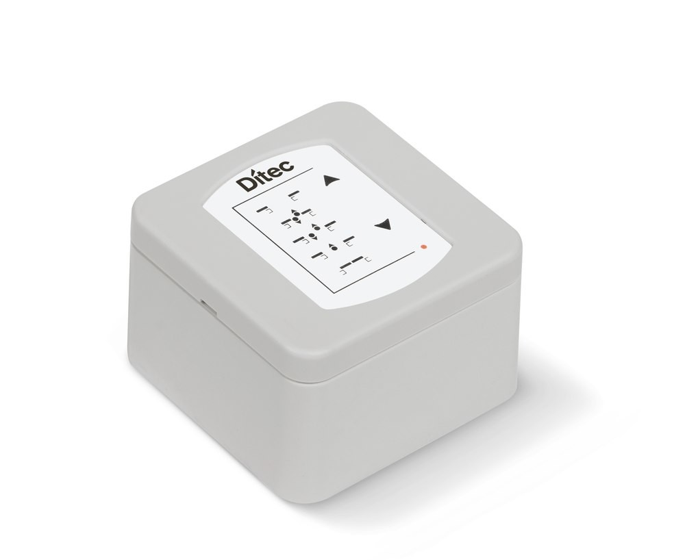 [802000026] Digital electronic program selector for
