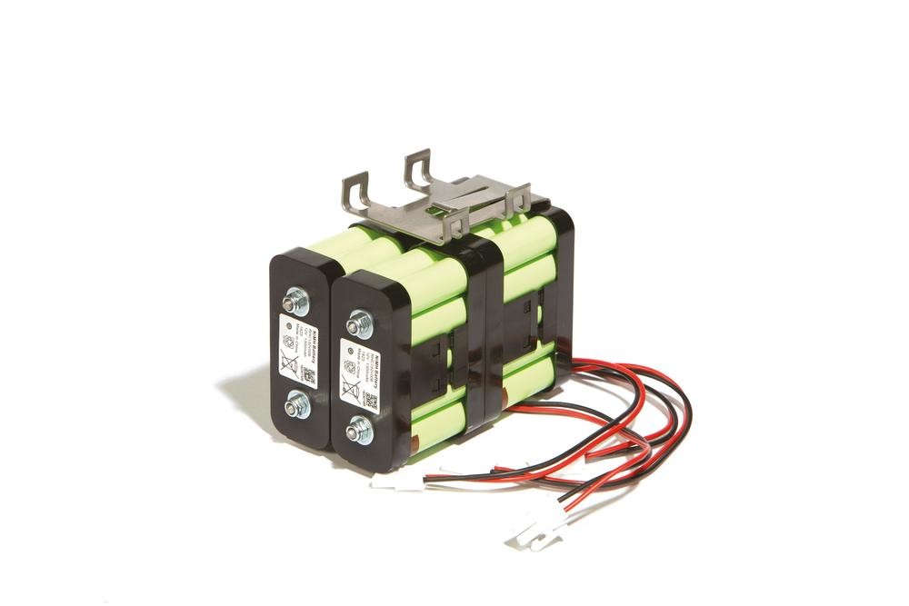 Battery kit for DAB305